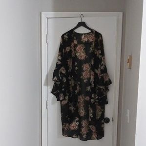 Black floral kimono size 3x